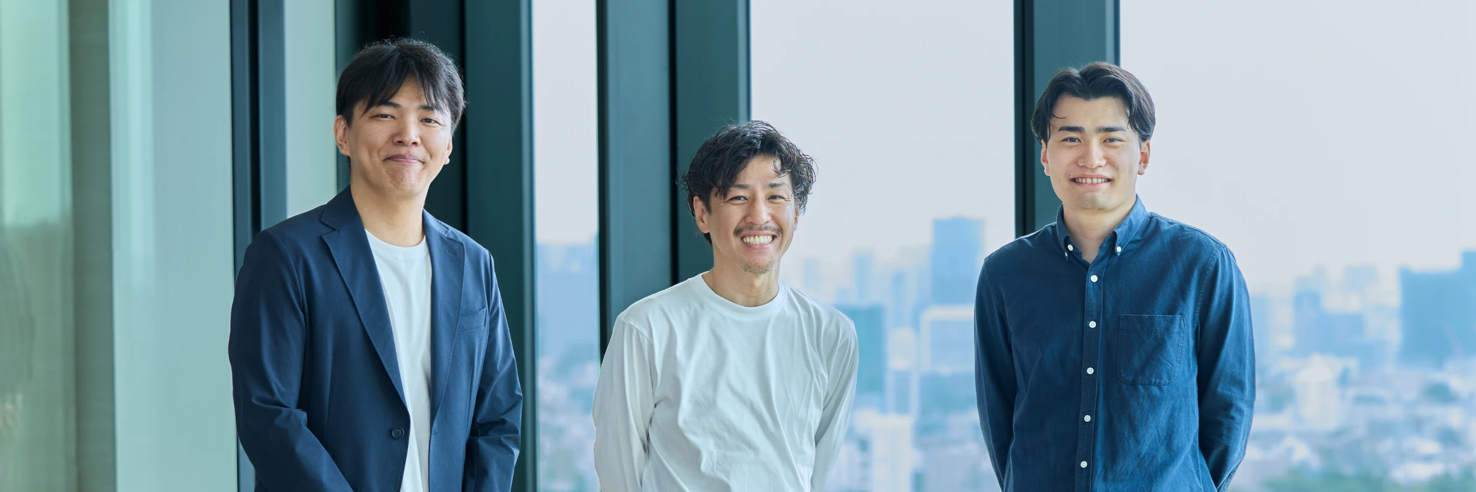 SUBARU LABメンバーの小川 秀樹、水谷 拓樹、藤原 崇之が並んでいる