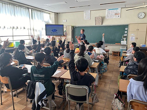 Teaching a school class