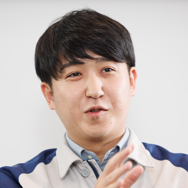 榮 祐世さん