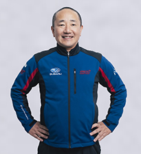 監督　沢田拓也