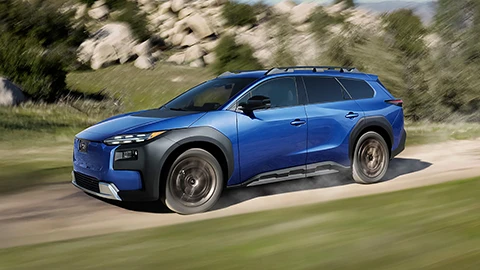 SUBARU　バッテリーEV 2台を世界初公開（2025年4月18日）