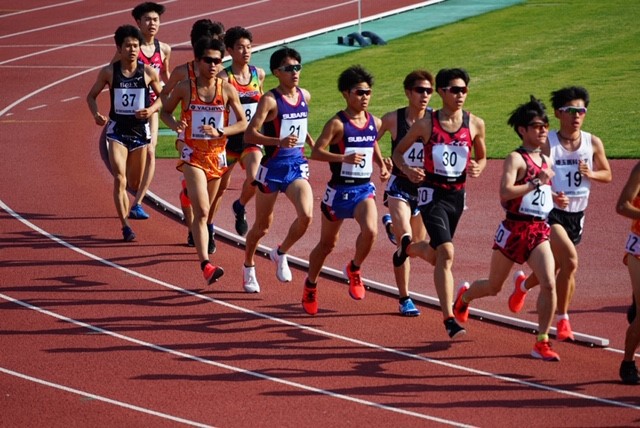 201905東日本実業団5000清水藤原