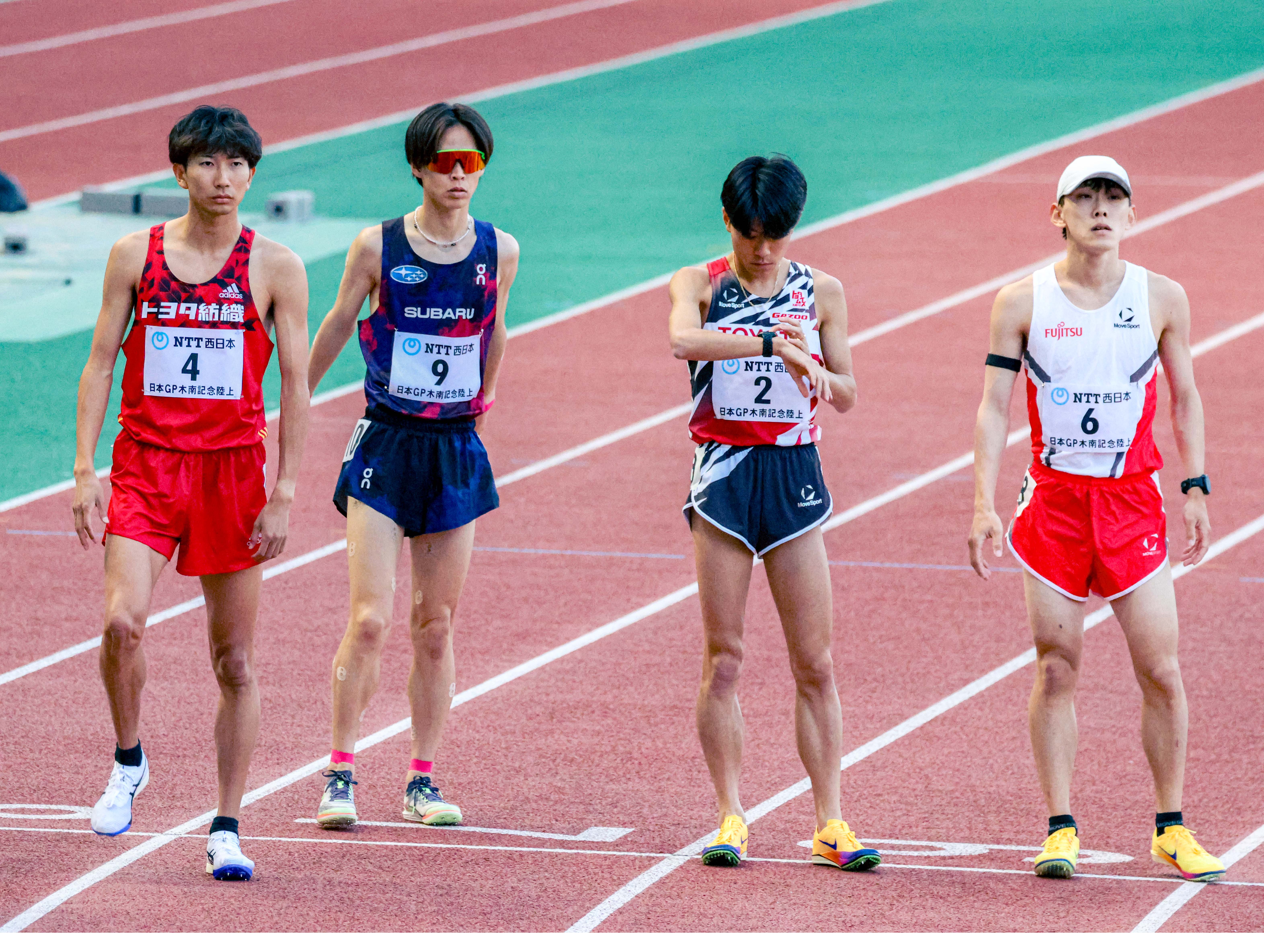 スタート前の鈴木勝彦選手