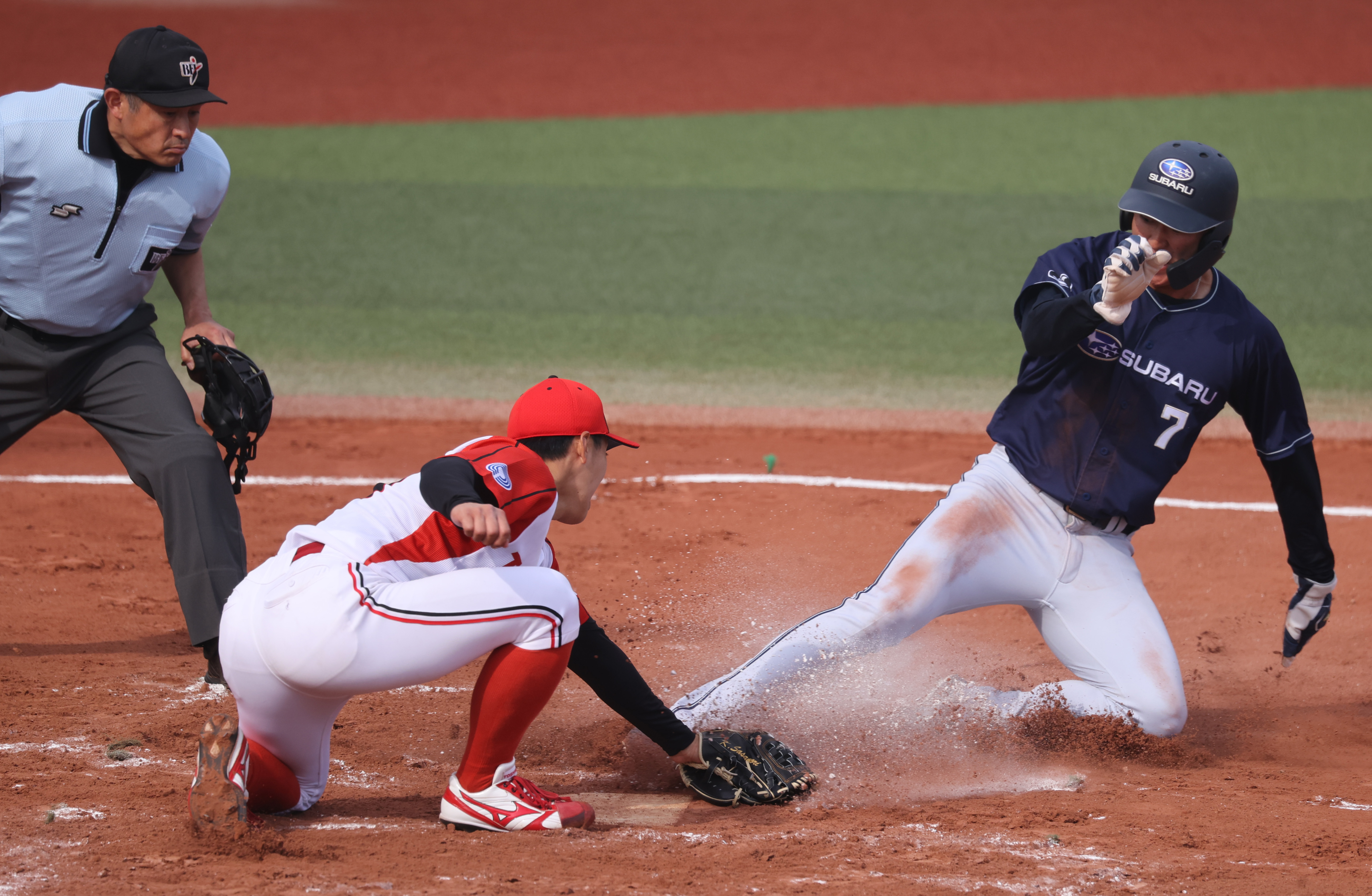 打率チームトップの14打数8安打。俊足も生かし攻撃をけん引した藤原龍之介