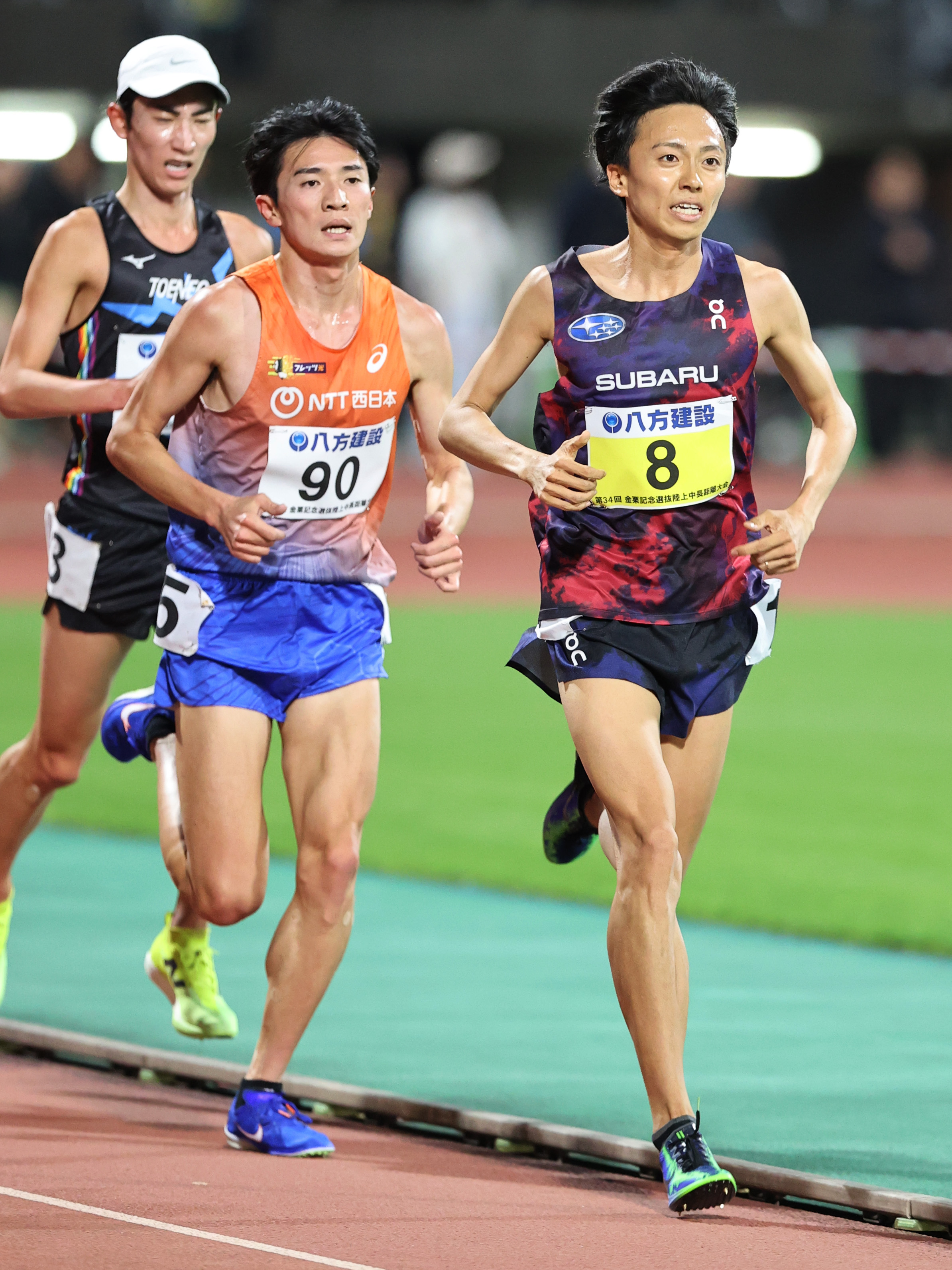 10000mで粘りの走りを見せる小林歩