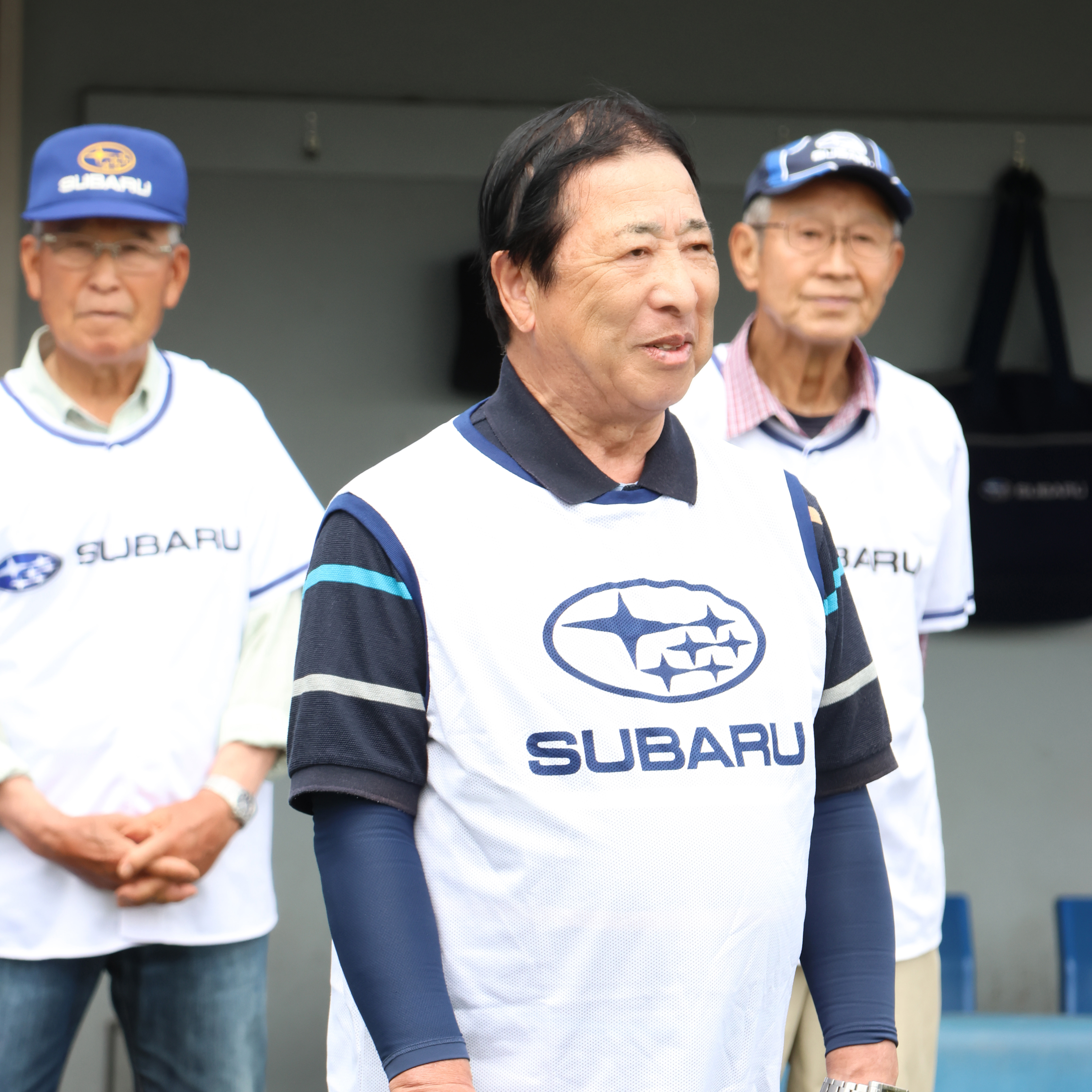 あいさつする村山博茂会長